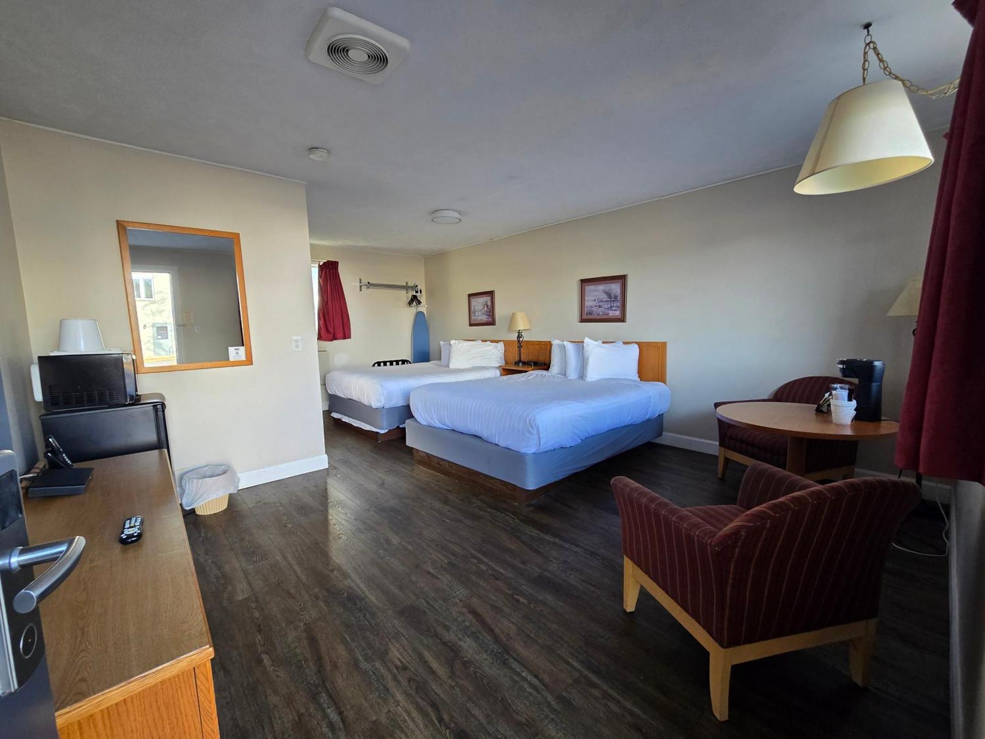 Travelodge By Wyndham Port Elgin Exterior photo
