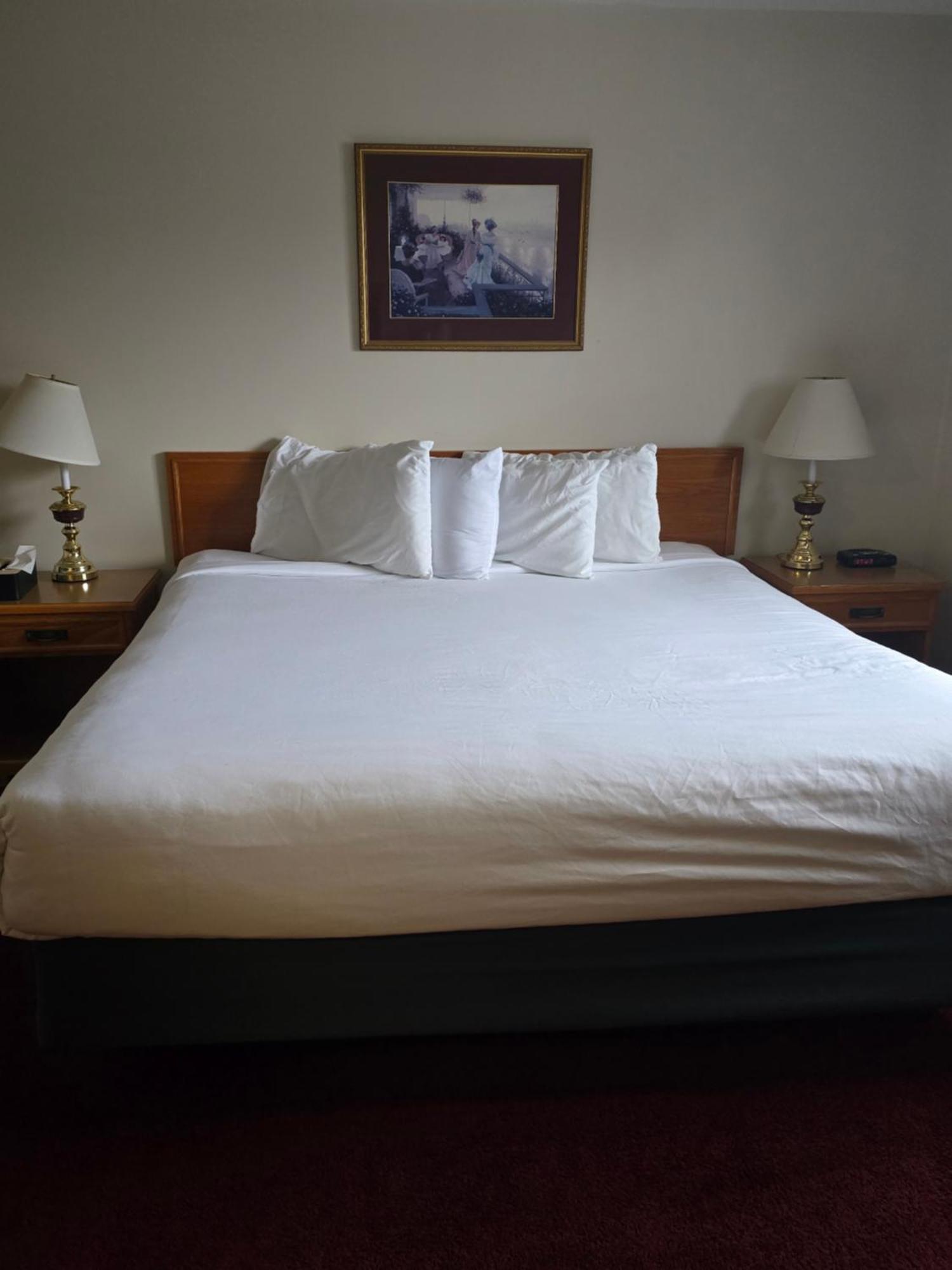 Travelodge By Wyndham Port Elgin Exterior photo