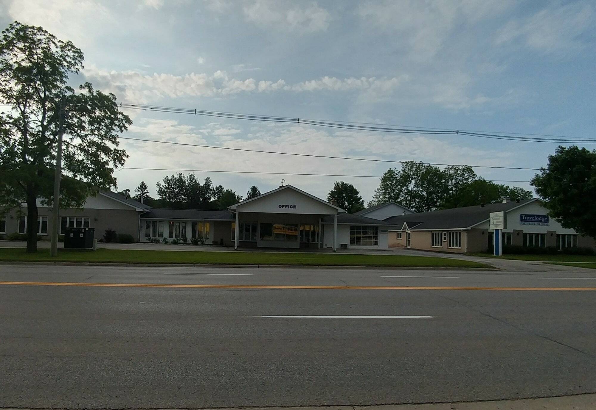 Travelodge By Wyndham Port Elgin Exterior photo